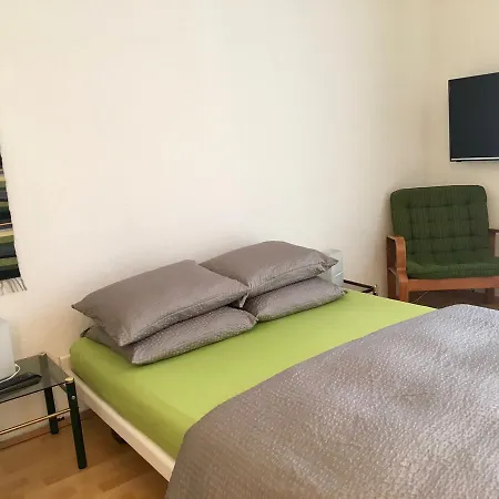 Dakini's Bed & Breakfast 3*