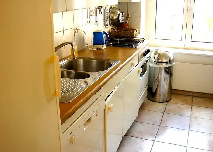 Dakini's Bed & Breakfast Zurich