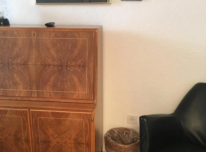 Dakini's Bed & Breakfast Bed & Breakfast Zurich